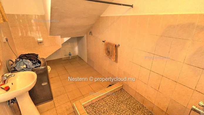 9-room dormitory 