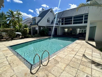 4 Bedroom Villa