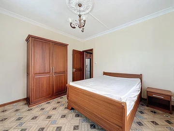 7 Bedroom House