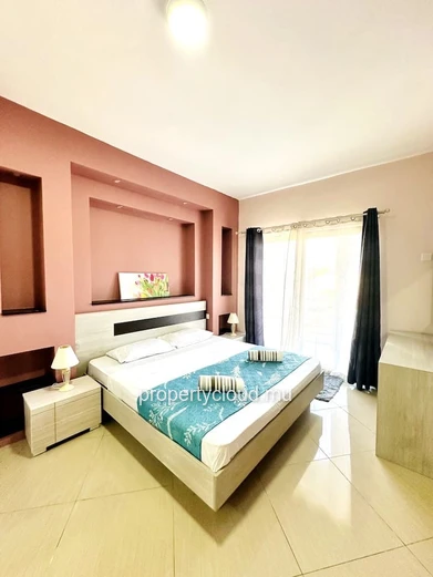 Flic en Flac superbe appartement 3 chambres avec piscine, ascenseur et belle terrasses
