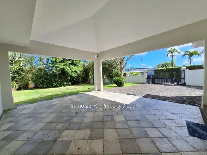 Maison / Villa - 4 chambres - Flor00e9al - Ref. MA100176VE