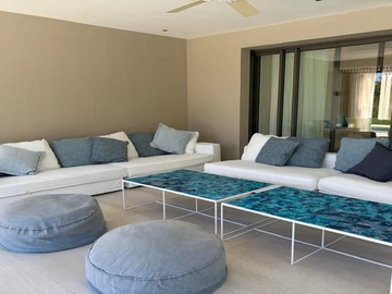 5 Bedroom Villa