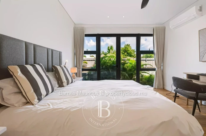 MONT CHOISY - Villa - 4 Bedrooms
