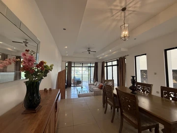 4 Bedroom Villa