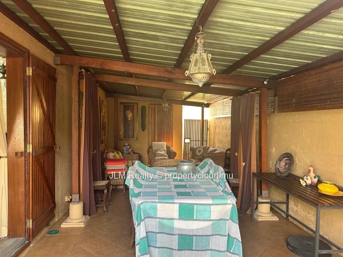 Spacious House with Pool and Garden for Sale in Tamarin, Mauritius