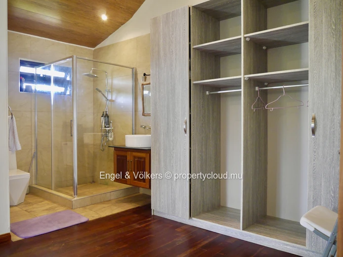 Exceptional 4-Bedroom Villa for Rent in Poste de Flacq