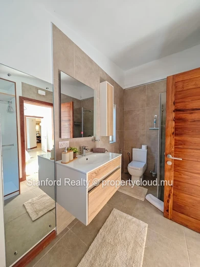 Villa moderne de 4 chambres à louer - Tamarin, Ouest