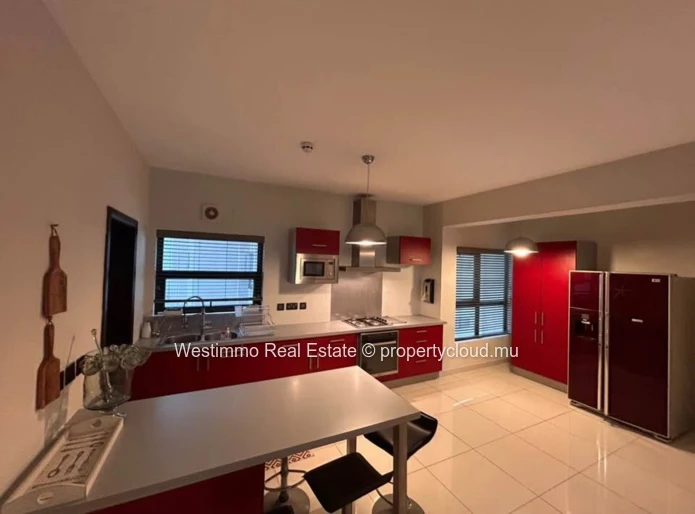 Spacious 3-Bedroom Apartment for sale in Sodnac with shared pool