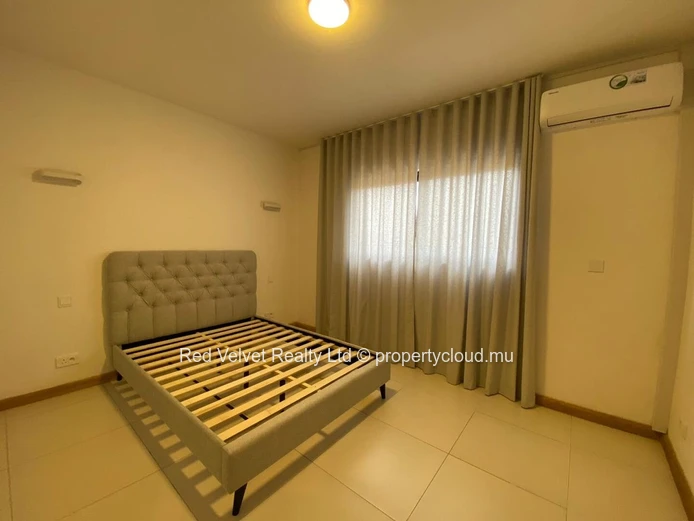 Appartement de 3 chambres à louer à Sodnac, Quatre Bornes | 158 m²