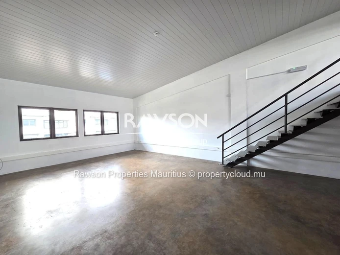 87 M² Office At Pinpoint Business Park, Calebasses