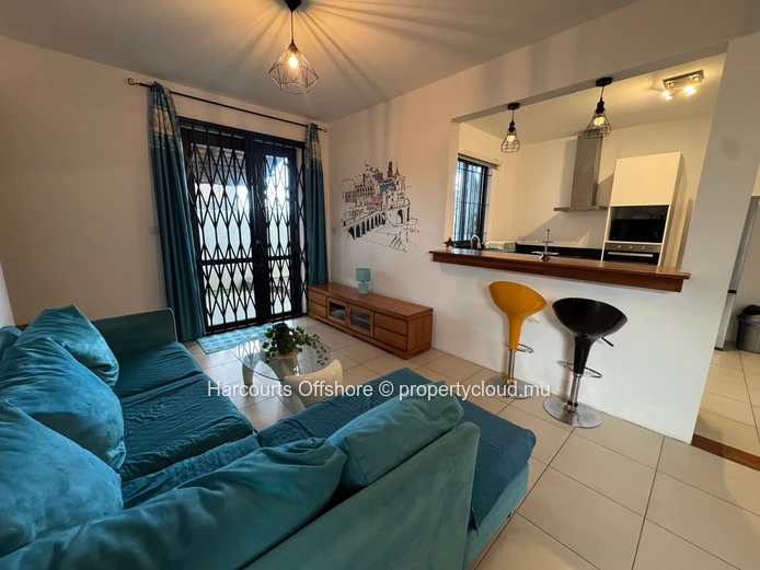 Maison Entièrement Meublée de 3 Chambres avec Piscine Privée & Parking