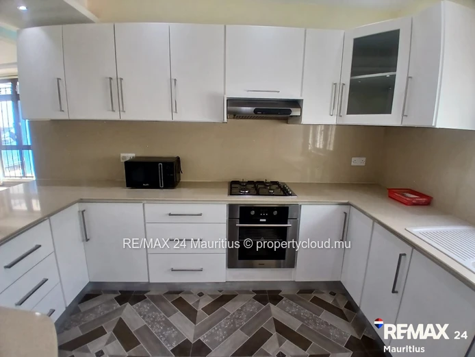Spacious 4-Bedroom Villa with Private Pool - Calodyne 2 En-Suite Bedrooms | Pets Welcome | Ideal Fam