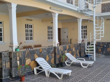 Villa de 21 Chambres