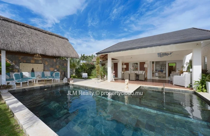 Élégante villa avec Piscine Privée à Vendre à Grand Baie, Île Maurice