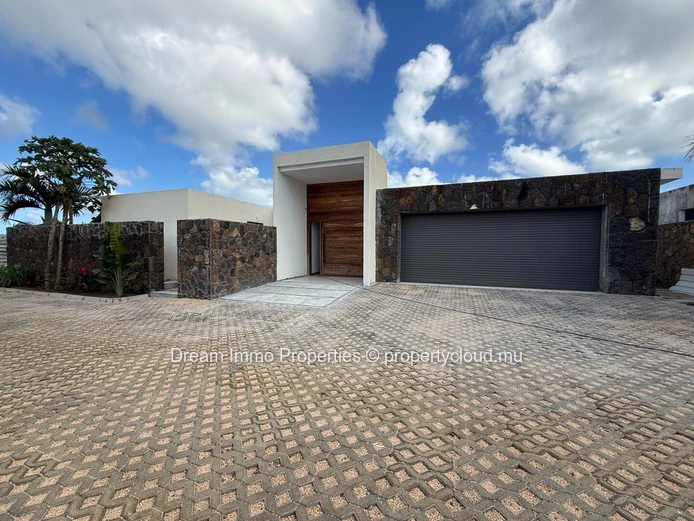 Grande villa contemporaine neuve à proximité de la mer à Grand Baie – Ile Maurice