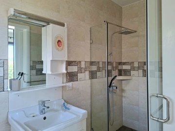 4 Bedroom Townhouse, Duplex