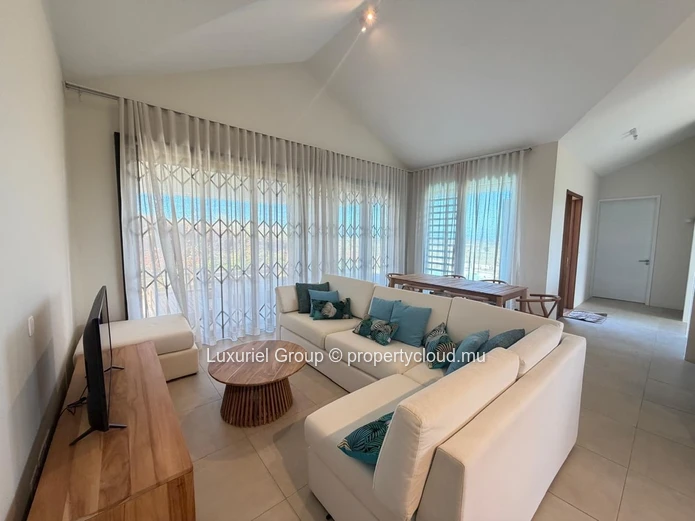  Beautiful Semi-Furnished Villa for Rent in Belle Vue Harel
