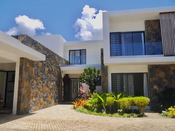 4 Bedroom Villa