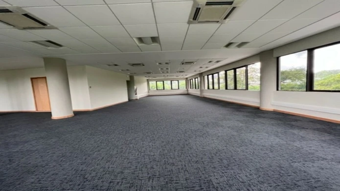 Prime 100 m² office space on the first floor in Ebene’s vibrant business district – Ideal for businesses