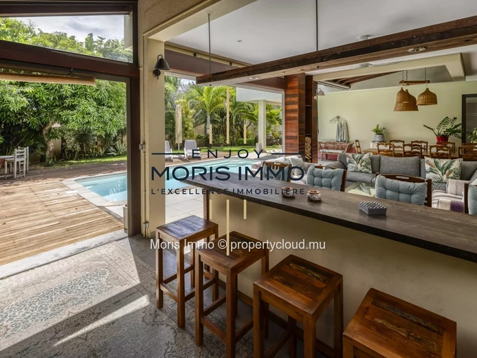 Modern 3-Bedroom House with Pool in Grand Baie