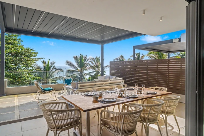 Breathtaking Panoramic Coastal Living