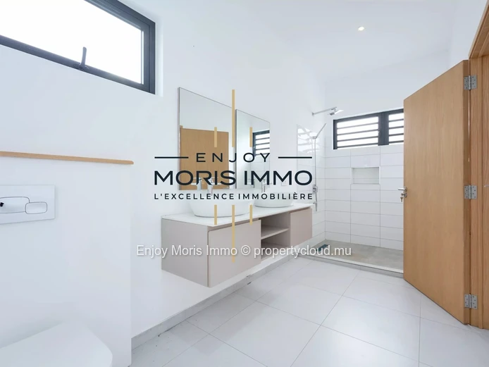 Villa moderne neuve 4 Chambres avec Piscine – À vendre à Grand Baie