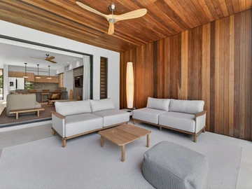 4 Bedroom Villa