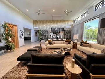 4 Bedroom Apartment