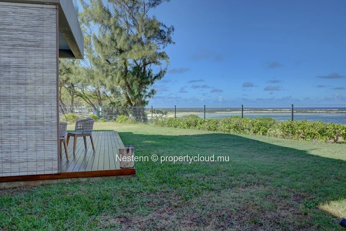 Luxueux penthouse de 3 chambres avec une vue imprenable sur la mer.