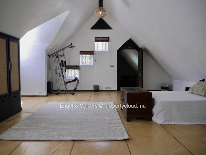 Seafront Villa with Private Pool for rent at Poste de Flacq