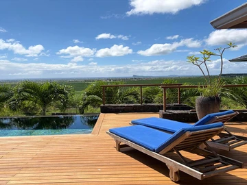 4 Bedroom Villa