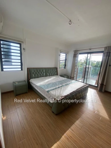 4-Bedroom Villa for Rent in Pereybère | Pool | Secure Residence