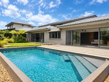 4 Bedroom Villa