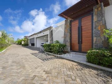 4 Bedroom Villa