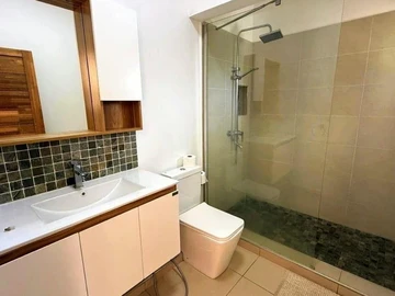 4 Bedroom Townhouse, Duplex