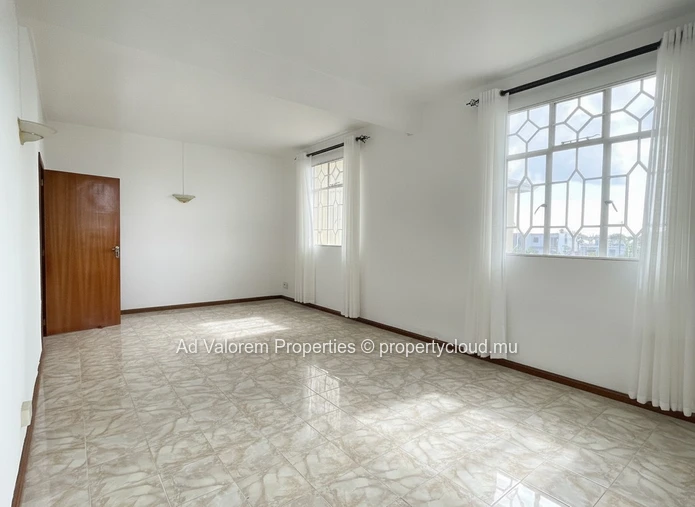 En Exclusivité – Maison familiale de 7 chambres à Pointe aux Piments (Mandat exclusif)