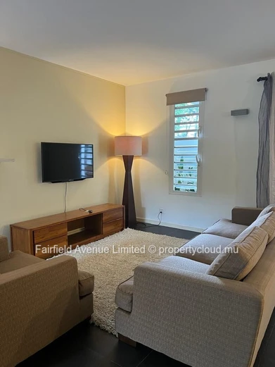Maison meublée 4 chambres avec bureau à louer à Moka