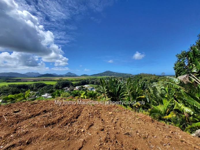44614 m2 plot with exceptional view!