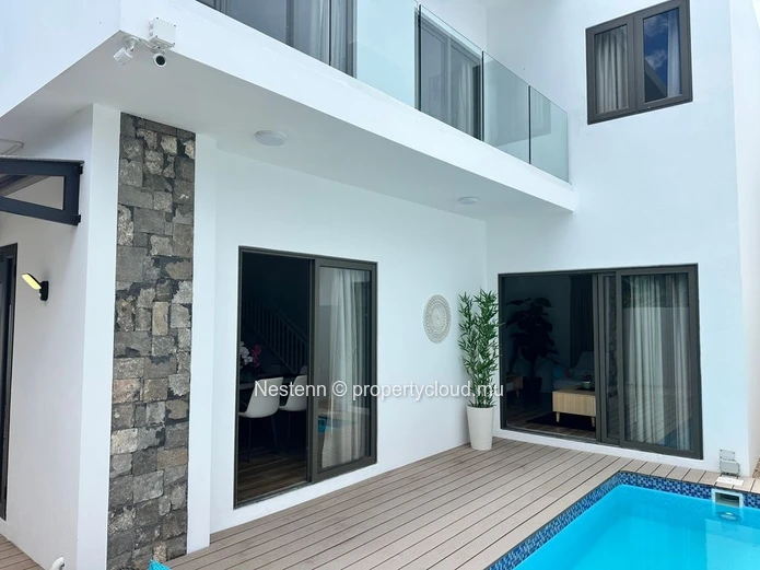 Magnifique Duplex de 4 Chambres avec Piscine Privée à Trou aux Biches
