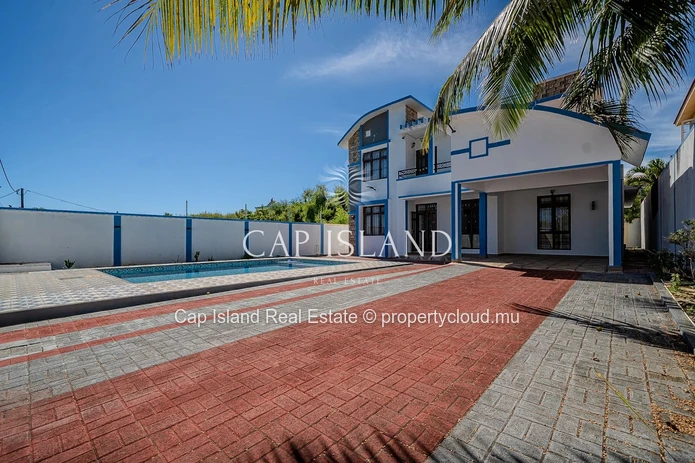 Luxury Long-Term Rental Villa – Calodyne | 2 Minutes’ Walk from Butte à l’Herbe Beach