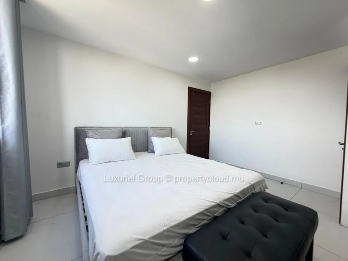 Beautiful Penthouse For Rent In Grand Baie – Stunning Views & Private Rooftop Pool
