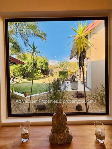 Charmante Maison Meublée à Vendre à Tamarin – Avec Piscine Privée