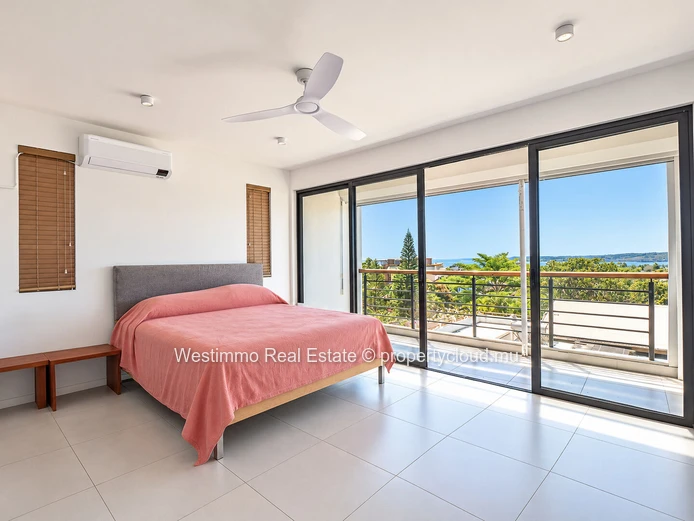 Penthouse de 200 m² avec vue mer à vendre à Tamarin