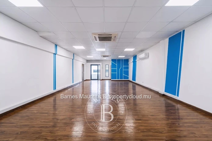 EBÈNE - Office for Sale - 81.50 sqm