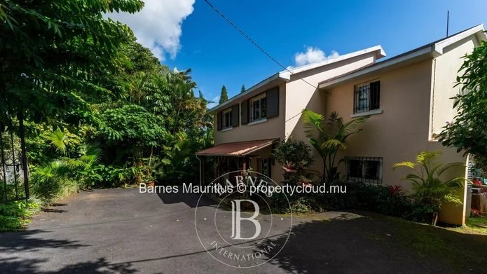 FLOREAL - Charming & Cozy Family Home - 4 bedrooms