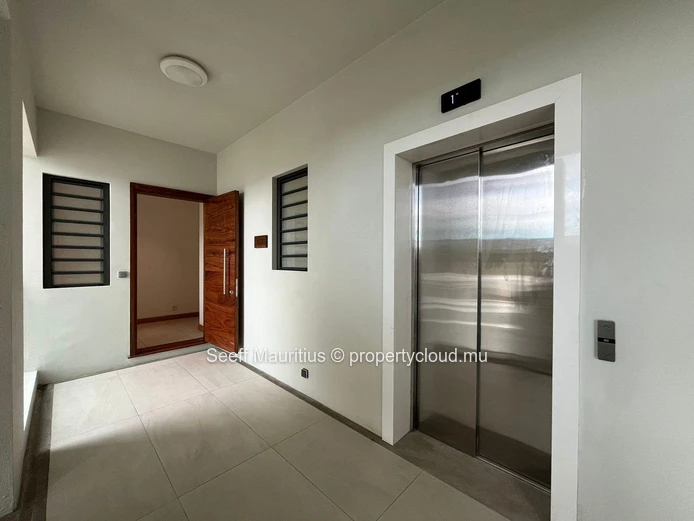 Charming 2-bedroom, 2-bathroom flat, ideally situated within the Beau Plan Smart City