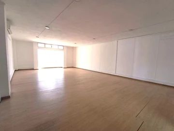 Bureau de 3 Chambres