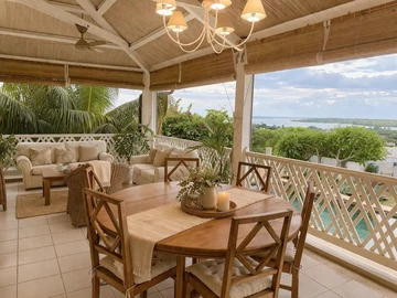 5 Bedroom Villa