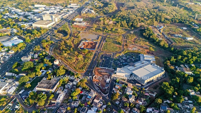 4 480 m² de terrain commercial 
