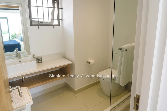 Duplex en Bord de l’Eau à Vendre - 3 Chambres, Calodyne (Réservé aux Mauriciens)